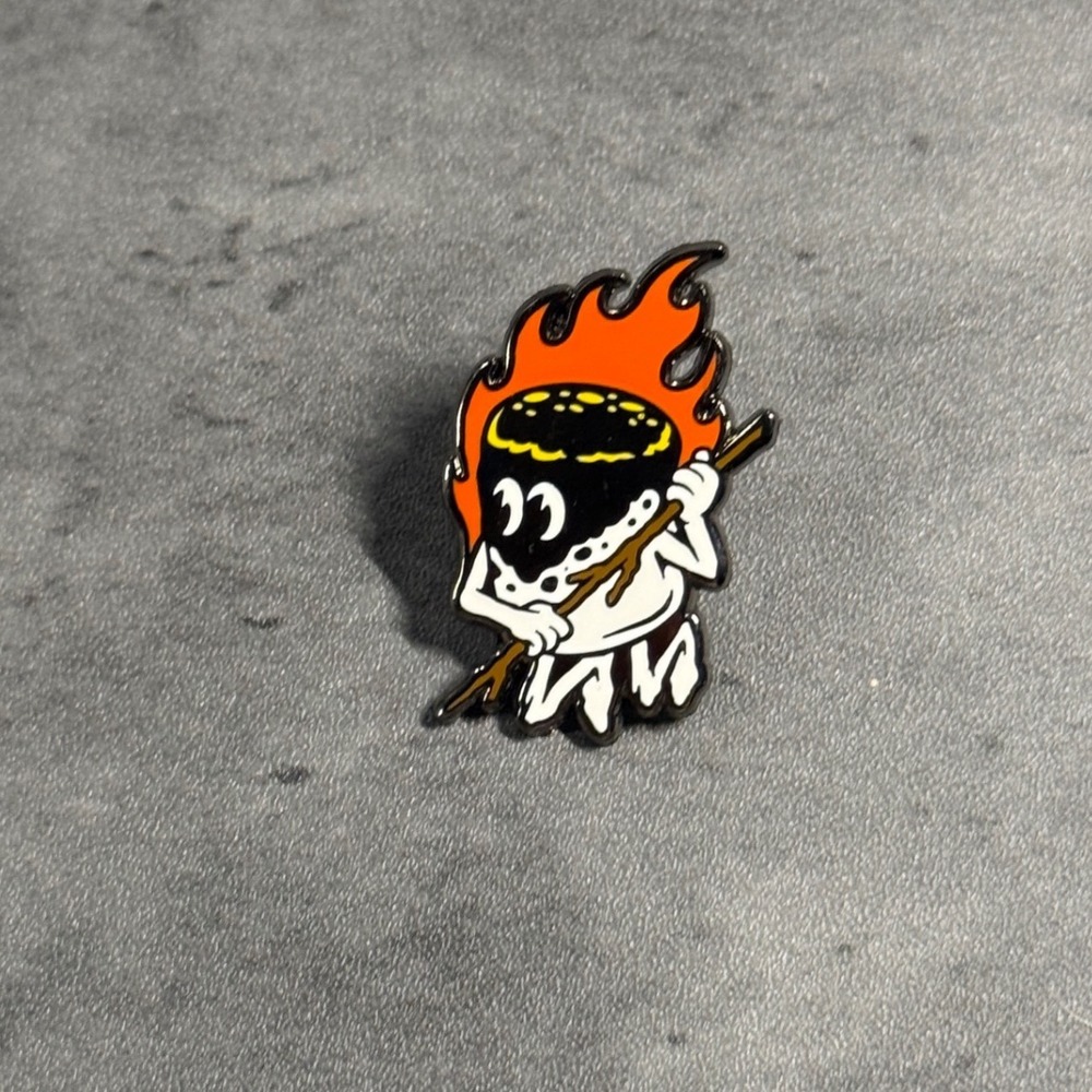 Hat Club‎ Enamel Pin Mens Orange Flaming Campire Warrior New Era Accessory
